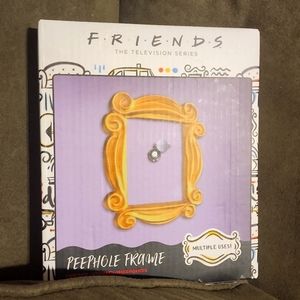 FRIENDS Peephole Frame